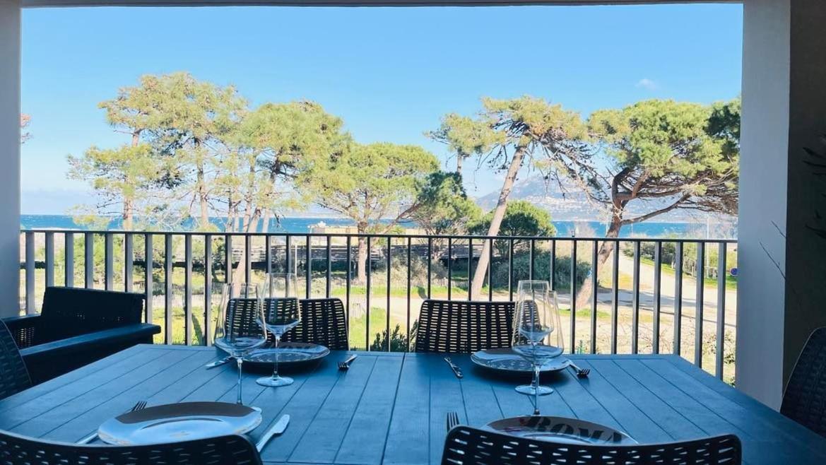 Appartement Les Carolines Calvi Extérieur photo